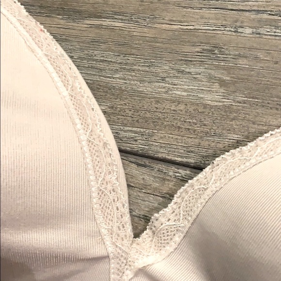 Samantha Chang Wireless Bra - Picture 3 of 6